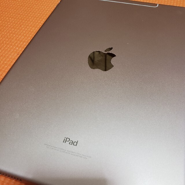 iPad pro 10.5インチ wifi+cellular 64GB  スマホ/家電/カメラのPC/タブレット(タブレット)の商品写真