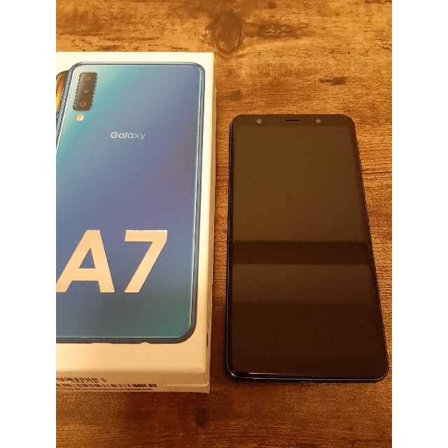 ご注文殺到中!】 Galaxy A7 ブルー 64GB -スマートフォン本体