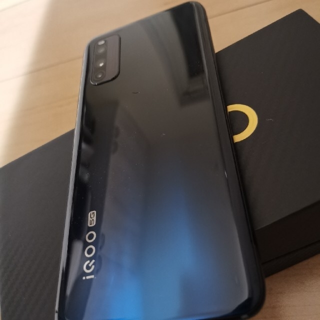 スマートフォン本体iqoo z1