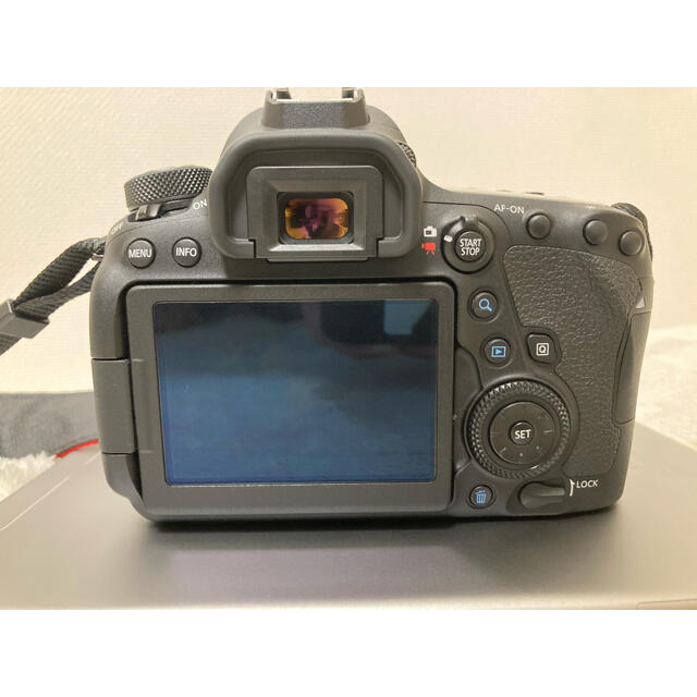 Canon(キヤノン)のCanon EOS 6D MarkII レンズセット スマホ/家電/カメラのカメラ(デジタル一眼)の商品写真