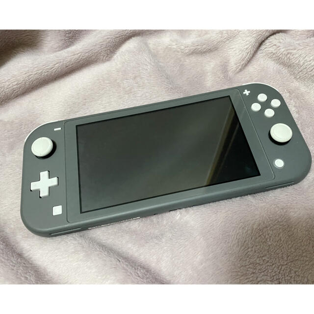 Nintendo Switch - 【美品】Nintendo Switch light グレーの通販 by 𝐑𝐚𝐦𝐮´s shop