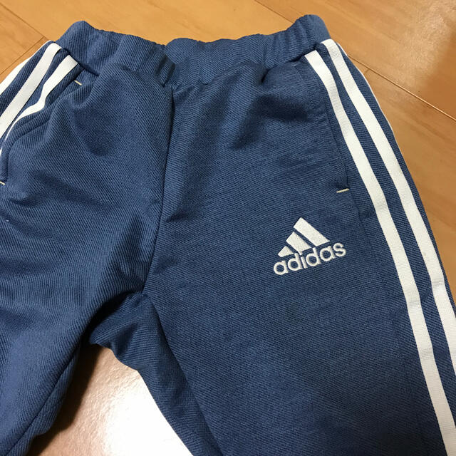 adidas(アディダス)のadidas ジャージ　120cm キッズ/ベビー/マタニティのキッズ服男の子用(90cm~)(パンツ/スパッツ)の商品写真