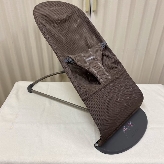 BABYBJORN(ベビービョルン)の☆新品同様☆　ベビービョルン　バウンザー　ブリス　BLISS　ココア　メッシュ キッズ/ベビー/マタニティの寝具/家具(その他)の商品写真