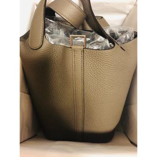 Hermes - エルメス ピコタンロック エタン PM 18 本日のみの通販 by ... エルメス ピコタンロック グリエタン エタン PM 18