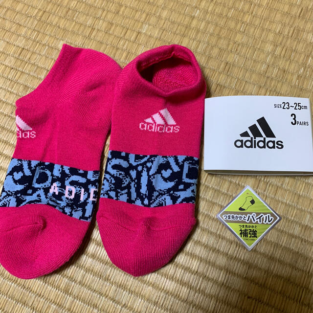 adidas(アディダス)のadidas ソックス レディースのレッグウェア(ソックス)の商品写真