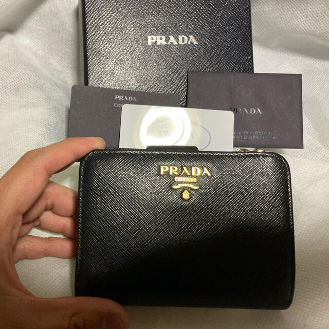 PRADA プラダ財布　新品未使用　再再再お値下げしました！！