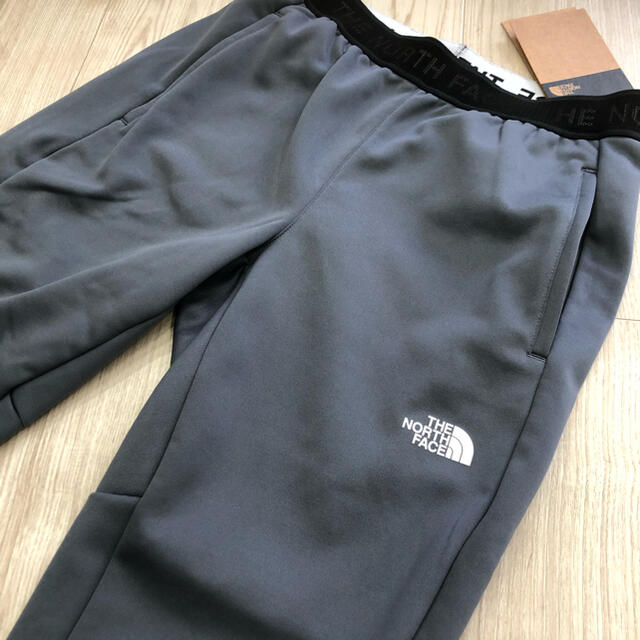 THE NORTH FACE(ザノースフェイス)のKAI様　専用　新品　ノースフェイス　レディース　ジョガーパンツ　グレー　S レディースのパンツ(カジュアルパンツ)の商品写真