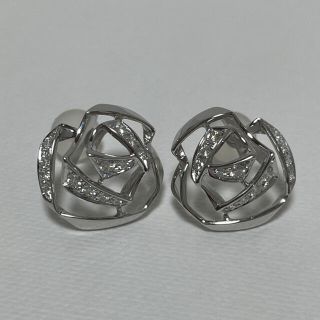 タサキ(TASAKI)のタサキ　タクーン　リボンローズ ピアス　K18 美品(ピアス)