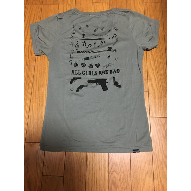 HYSTERIC GLAMOUR(ヒステリックグラマー)の中古ヒステリックグラマーＴシャツ半袖スタッズ付きスター星ギター注射ピストル銃 レディースのトップス(Tシャツ(半袖/袖なし))の商品写真