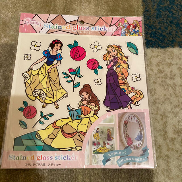 Disney ディズニープリンセス ステンドグラス風ステッカーの通販 By Chilolu S Shop ディズニーならラクマ
