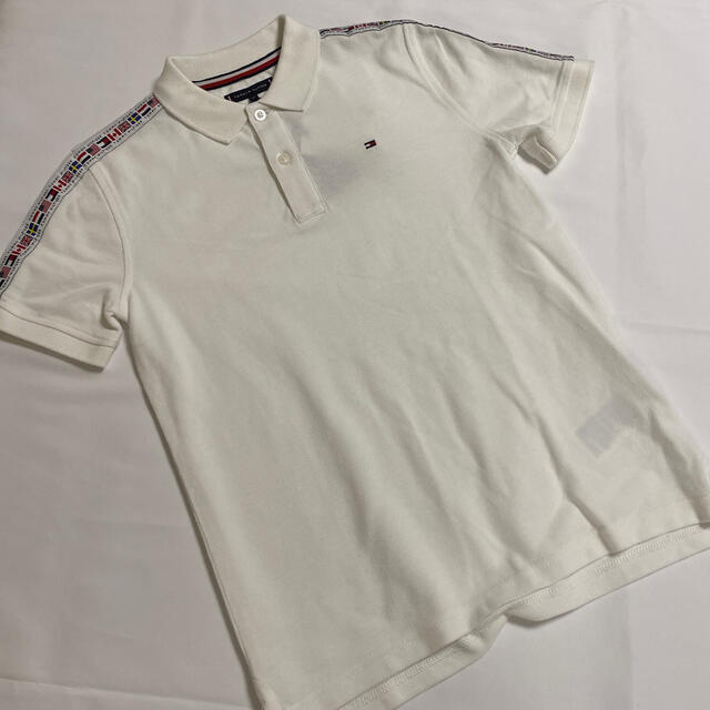 TOMMY HILFIGER(トミーヒルフィガー)のTOMMY HILFIGER 235 キッズ/ベビー/マタニティのキッズ服男の子用(90cm~)(Tシャツ/カットソー)の商品写真