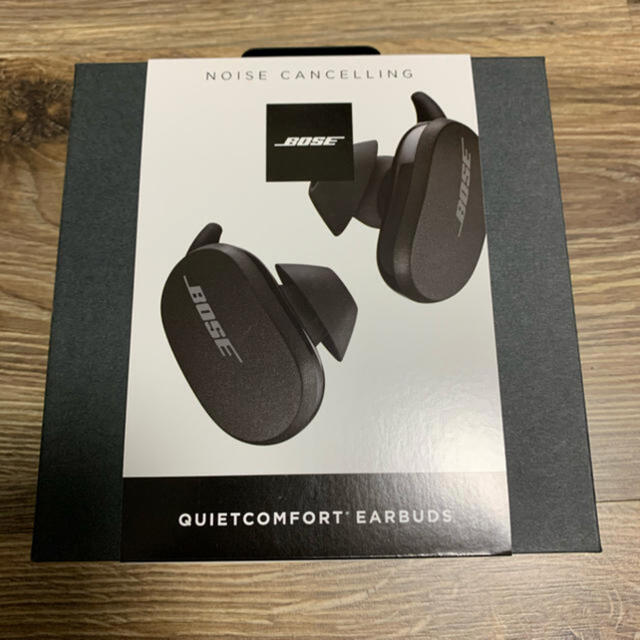 BOSE(ボーズ)のBOSE ボーズ QuietComfort Earbuds Black 訳あり スマホ/家電/カメラのオーディオ機器(ヘッドフォン/イヤフォン)の商品写真