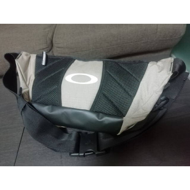 Oakley(オークリー)の【OAKLEY】ウエストバッグ Utility Beltbag 5L メンズのバッグ(ウエストポーチ)の商品写真