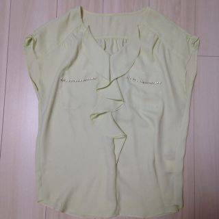 アプワイザーリッシェ(Apuweiser-riche)のアプ♡前フリル&ビジューポケットtops(シャツ/ブラウス(半袖/袖なし))