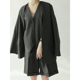 トゥデイフル(TODAYFUL)のlouren flare sleeve nocollar jacket(ノーカラージャケット)