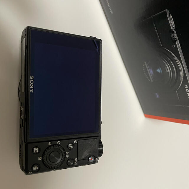 SONY(ソニー)のSONY DSC-RX100M7 シューティンググリップキット　おまけ付き スマホ/家電/カメラのカメラ(コンパクトデジタルカメラ)の商品写真