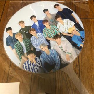 セブンティーン(SEVENTEEN)の集合　うちわ(アイドルグッズ)