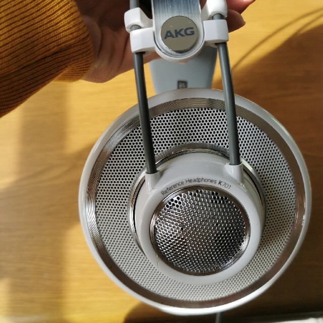 AKG k701　サザンベイ小三郎 スマホ/家電/カメラのオーディオ機器(ヘッドフォン/イヤフォン)の商品写真