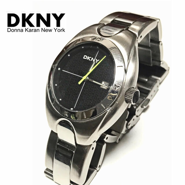 2月25日電池交換‼️ DKNY/ダナキャラン　文字盤総ロゴ、カレンダー 腕時計
