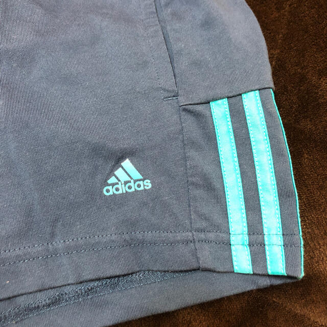 adidas(アディダス)のadidas アディダス  短パン　140 キッズ/ベビー/マタニティのキッズ服女の子用(90cm~)(パンツ/スパッツ)の商品写真