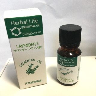 セイカツノキ(生活の木)のアロマオイル　ラベンダー　10ml 生活の木　一本おまけつき(エッセンシャルオイル（精油）)