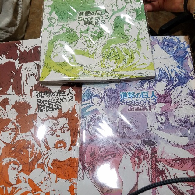 進撃の巨人 原画集セット porteirinha.mg.gov.br