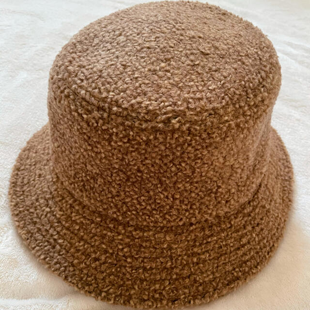 mame(マメ)のLaugh&be × rroomm コラボ ボア バケットハット レディースの帽子(ハット)の商品写真