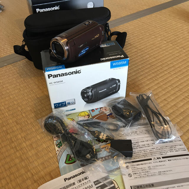 Panasonic HC-W585M アクセサリーキット付き カメラ Panasonic HC-W585M アクセサリーキット付き カメラ