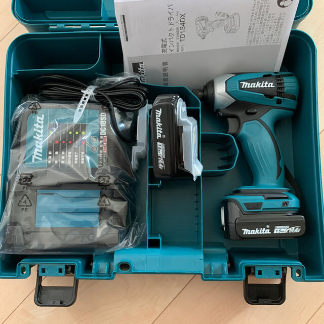 マキタ　makita 充電式インパクトドライバ  TD134DSHX 新品未使用