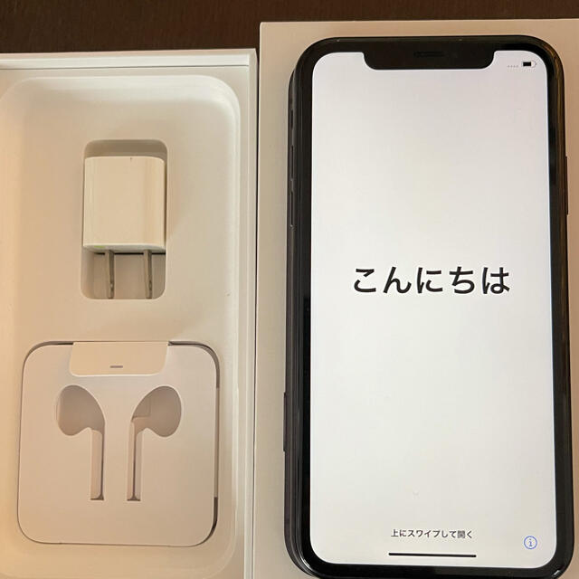 Apple(アップル)のiPhone XR 64 GB ブラック　美品 スマホ/家電/カメラのスマートフォン/携帯電話(スマートフォン本体)の商品写真