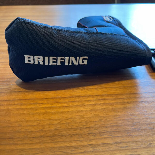 BRIEFING(ブリーフィング)の美品　ブリーフィング　パターカバー　ネイビー スポーツ/アウトドアのゴルフ(クラブ)の商品写真