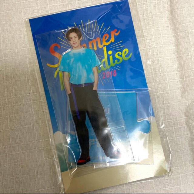 Johnny's(ジャニーズ)の目黒蓮 アクリルスタンド エンタメ/ホビーのタレントグッズ(アイドルグッズ)の商品写真