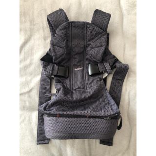 ベビービョルン(BABYBJORN)の美品　ワンカイエアー　ベビービョルン 抱っこ紐(抱っこひも/おんぶひも)