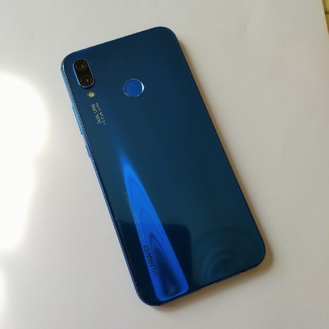 HUAWEI(ファーウェイ)の*美品* SIMフリースマホ  Huawei  P20 lite スマホ/家電/カメラのスマートフォン/携帯電話(スマートフォン本体)の商品写真