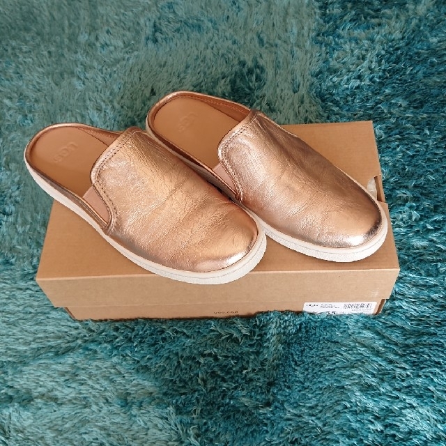 UGG - UGG LUCI METALLIC スリッポン サイズ 