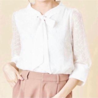 トッコ(tocco)のトッコクローゼット♡ エンブロイダリーボウタイりぼんブラウス(シャツ/ブラウス(長袖/七分))