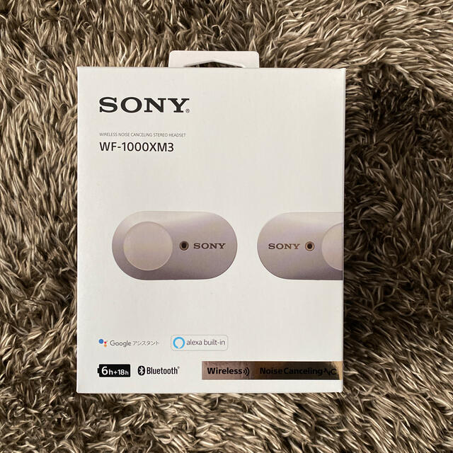 SONY(ソニー)のSONY ワイヤレスイヤホン　WF-1000XM3 プラチナシルバー スマホ/家電/カメラのオーディオ機器(ヘッドフォン/イヤフォン)の商品写真