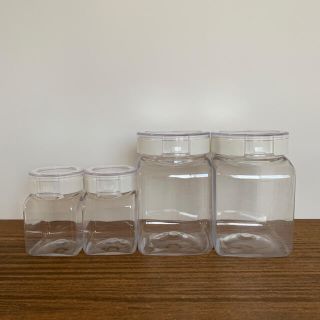 タケヤ(竹屋)のフレッシュロック  1.1L 2個、300ml 2個(容器)