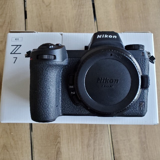 美品！！Nikon　z7 ボディ　ニコン