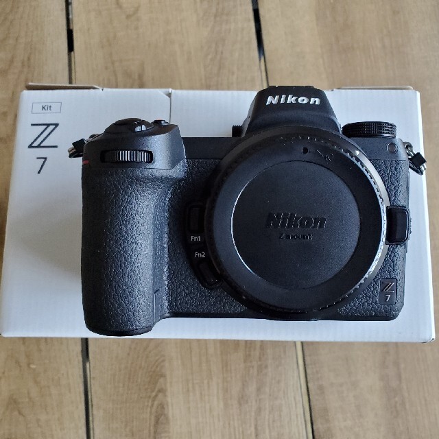 Nikon(ニコン)の美品！！Nikon　z7 ボディ　ニコン スマホ/家電/カメラのカメラ(ミラーレス一眼)の商品写真