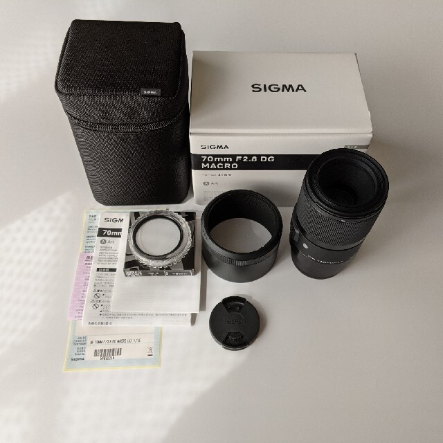 SIGMA(シグマ)のSIGMA 70mm F2.8 DG MACRO Art SONY Eマウント スマホ/家電/カメラのカメラ(レンズ(単焦点))の商品写真