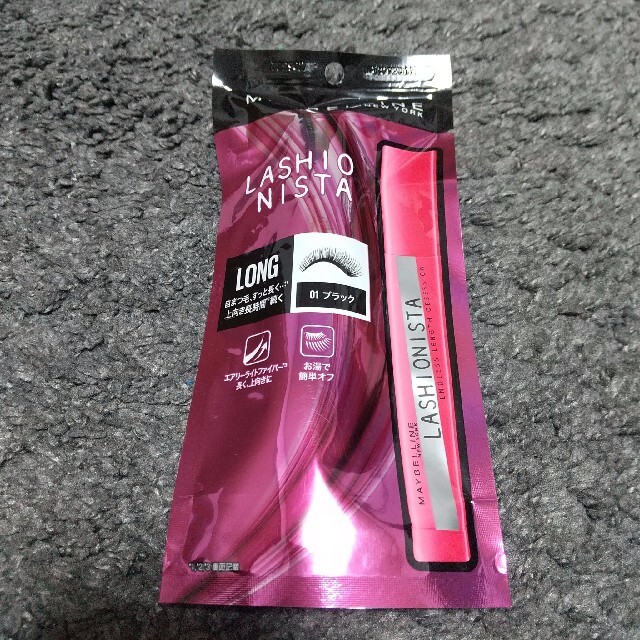 MAYBELLINE(メイベリン)のメイベリン ニューヨーク ラッシュニスタ N 01 ブラック 7.5ml コスメ/美容のベースメイク/化粧品(マスカラ)の商品写真