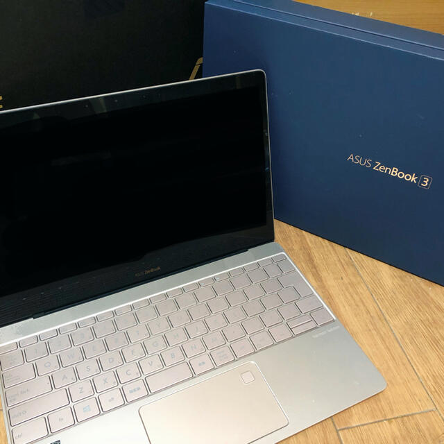 ASUSモバイルノートパソコン ZenBook 3 UX390UA ジャンク