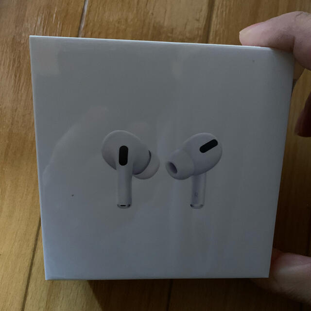 Apple AirPods Pro エアポッズプロ　未開封スマホ/家電/カメラ