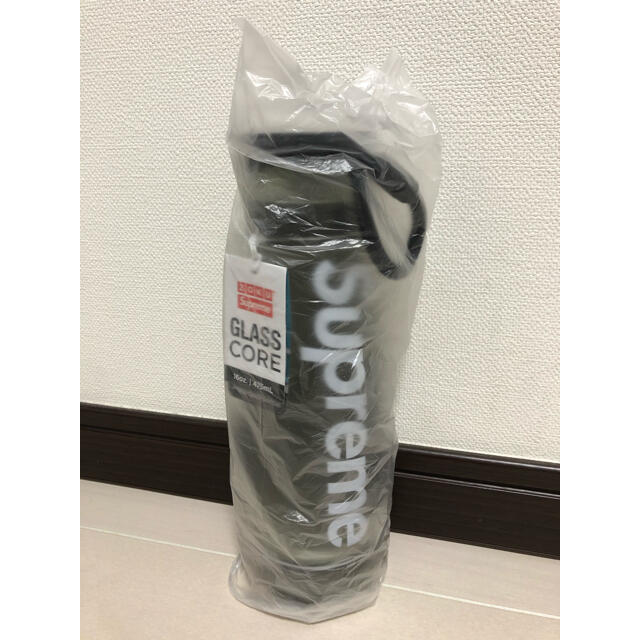 Supreme(シュプリーム)のsupreme Zoku Glass Core Bottle 黒 インテリア/住まい/日用品のキッチン/食器(タンブラー)の商品写真