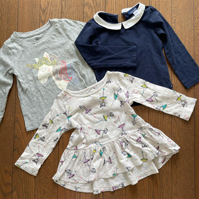 babyGAP(ベビーギャップ)の子供服女の子　長袖セット キッズ/ベビー/マタニティのベビー服(~85cm)(Ｔシャツ)の商品写真