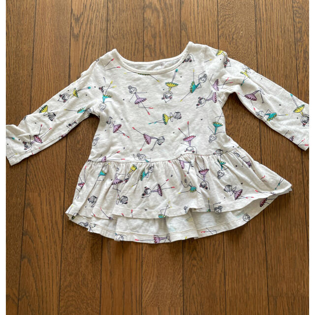 babyGAP(ベビーギャップ)の子供服女の子　長袖セット キッズ/ベビー/マタニティのベビー服(~85cm)(Ｔシャツ)の商品写真