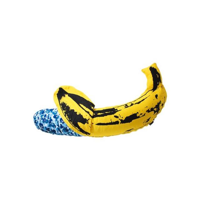 MEDICOM TOY(メディコムトイ)の★¥plant様専用　BAPE ANDY ＷARHOL BANANA M インテリア/住まい/日用品のインテリア小物(クッション)の商品写真