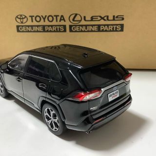 希少！底値！！トヨタ新型RAV4 PHVミニカーの通販 by P'Shop