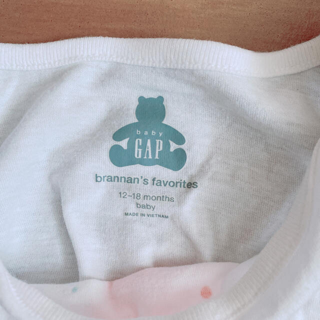 babyGAP(ベビーギャップ)のbaby GAP  ボディースーツ2枚 キッズ/ベビー/マタニティのベビー服(~85cm)(ロンパース)の商品写真